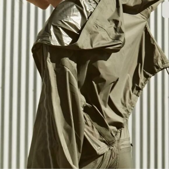 NWT Free people- Rain Check Packable
Waterproof Jacket size XS
Retail $1… - Picture 3 of 12